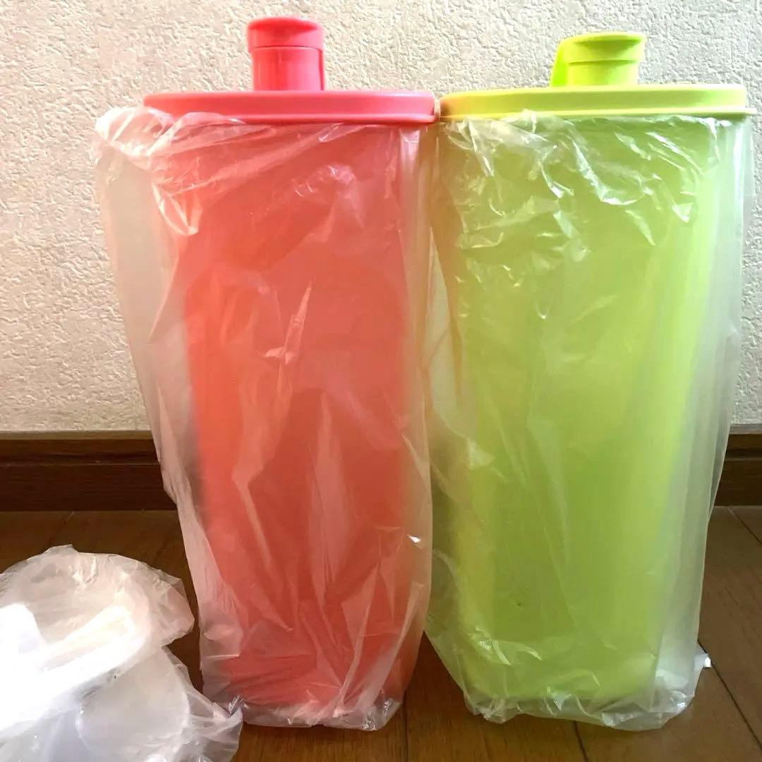 【新品】タッパーウェア　Sライン 2ℓ ×2点　(ストレーナー2点付)