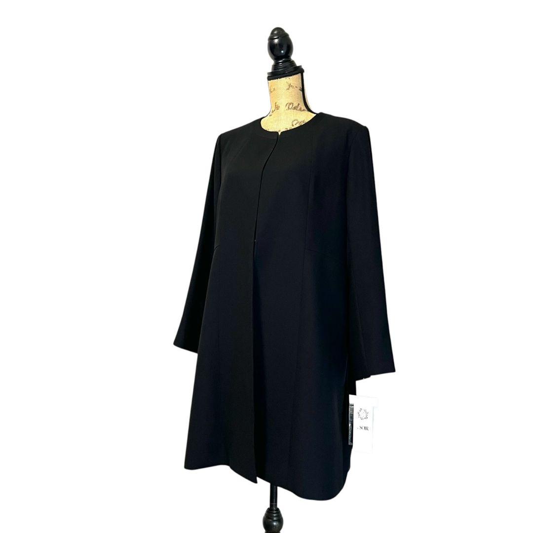 【新品】【奇跡のサイズ21号】TOKYO SOIR ノーカラーロングジャケット 【新品】【奇跡のサイズ21号】TOKYO SOIR ノーカラーロングジャケット