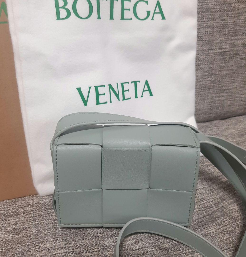 早い者勝ち BOTTEGA VENETA ザ・カセット ミニバッグ BOTTEGA VENETA ザ・カセット ミニバッグ