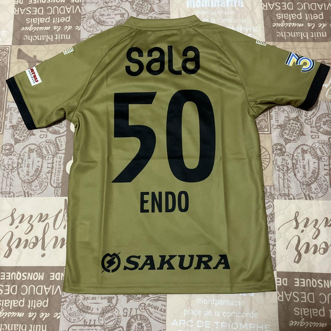 【超特価sale開催】  ジュビロ磐田 150㌢ナンバーTシャツ(30周年) Mua | 遠藤保仁 記念グッズ