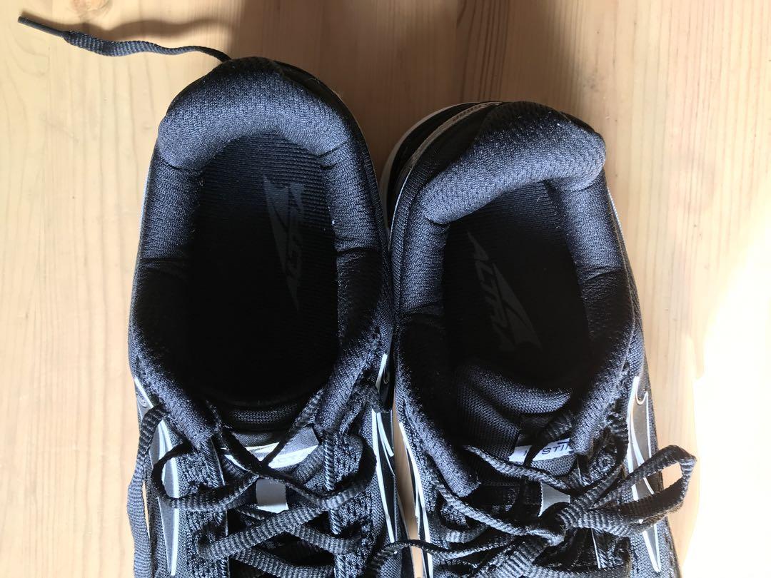 未使用　良品　altra instinct 4 メンズ25.0cm us7