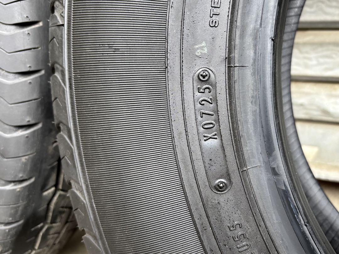 ハイエース純正タイヤ　ほぼ新品　ブリヂストン195/80R15