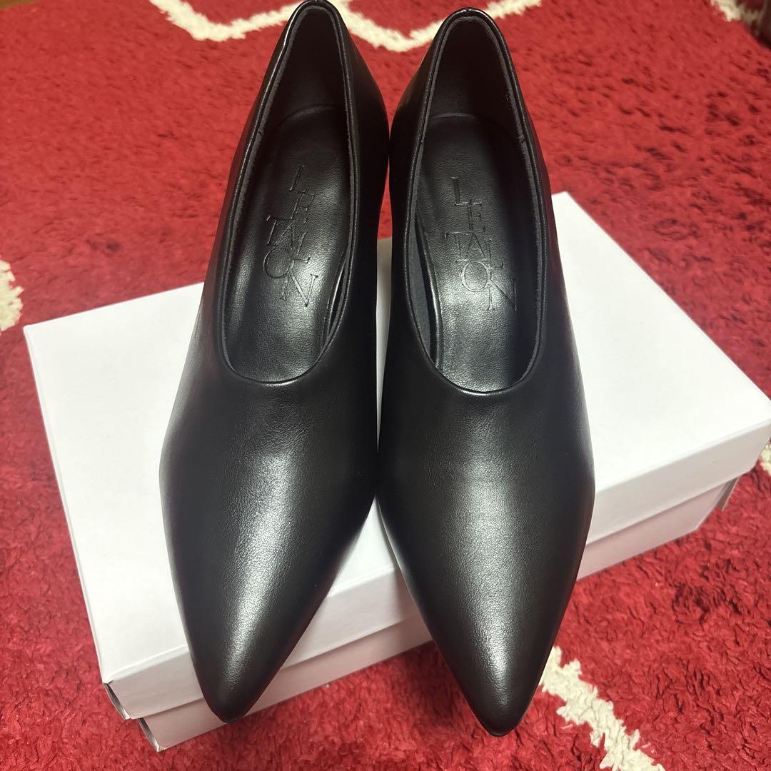 パンプス　23センチ　黒色