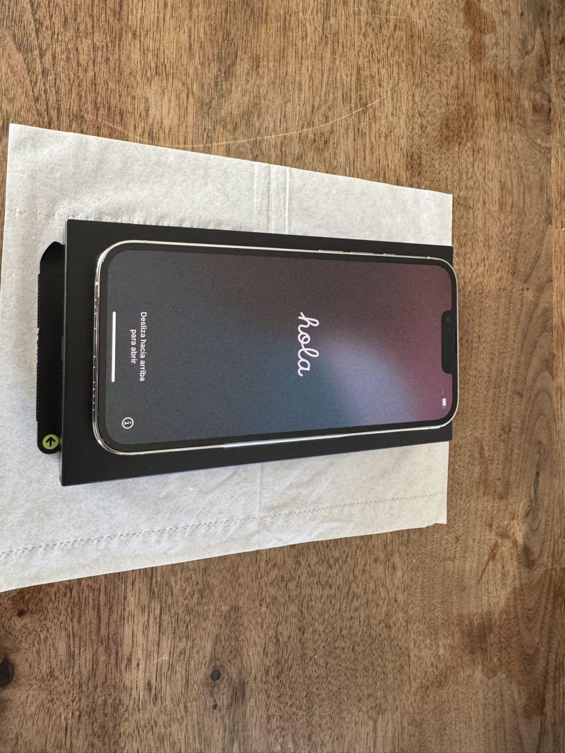 Apple iPhone 13 Pro シルバー　中古美品