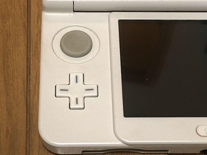 ・ゲーム ニンテンドー NEW 3DS ホワイト 初期化済 充電器付 KzSAF-m27977320164 ニンテンド