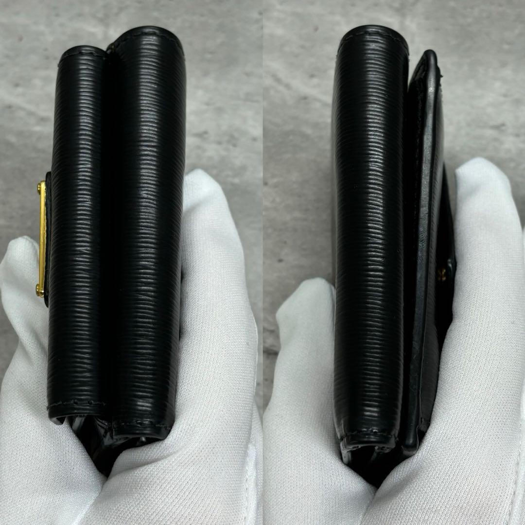 未使用級/RFIDタグ✨プラダ 三つ折り財布 三角ロゴ ヴィッテロムーブ 黒 画像4