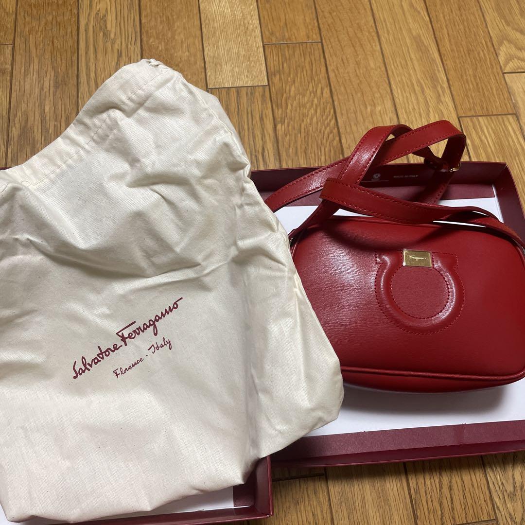 フェラガモCITY ショルダーバッグ