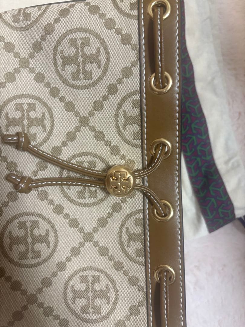 トリーバーチ　ショルダー　バゲットバッグ