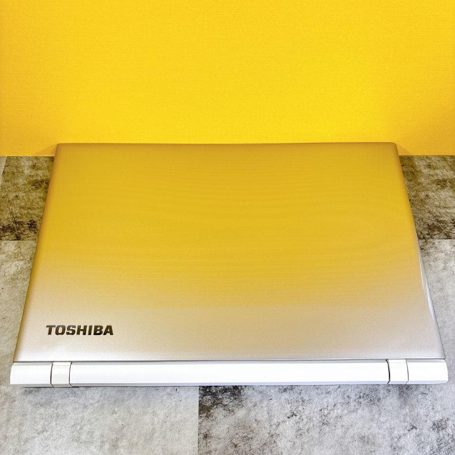 ほぼ美品✨新品SSDの快適ノートパソコン❣ブルーレイ フルHD 薄型 カメラ付き ほぼ美品✨新品SSDの快適ノートパソコン❣ブルーレイ フルHD 薄型 カメラ付き