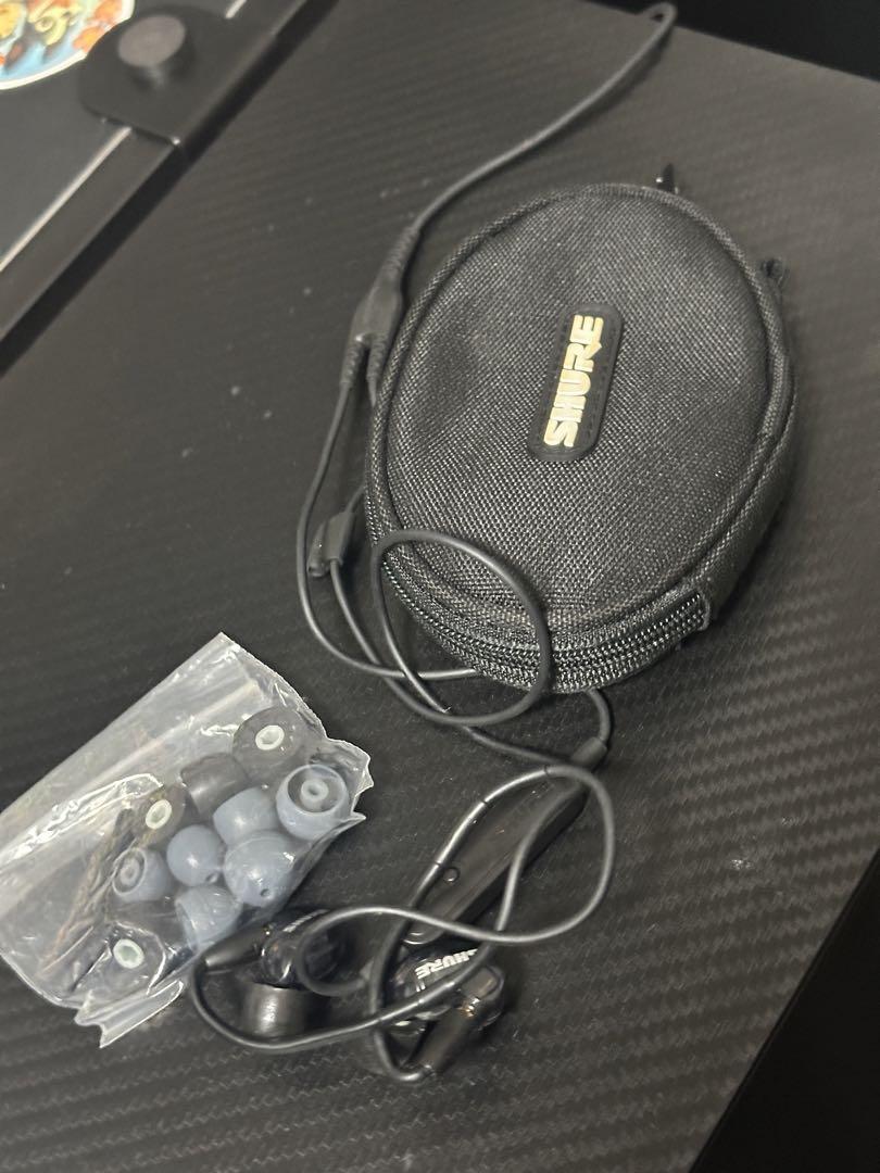 SHURE SE215 イヤホン