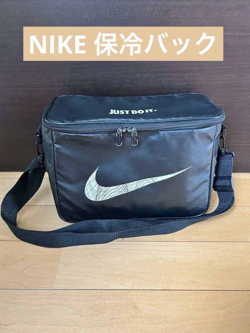 【希少✨】早い者勝ち✨NIKE サーモス　保冷クーラーバック　保冷バック