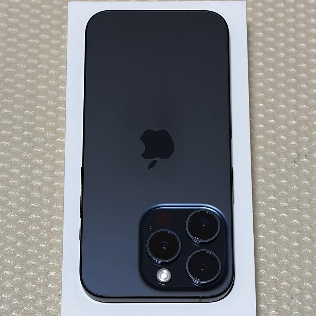 充放電5回未使用に近い iPhone15Pro 128GB SIMフリー 本体