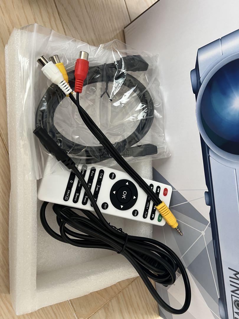 MINLOVE WIFI Bluetooth 1080P プロジェクター本体 - メルカリ