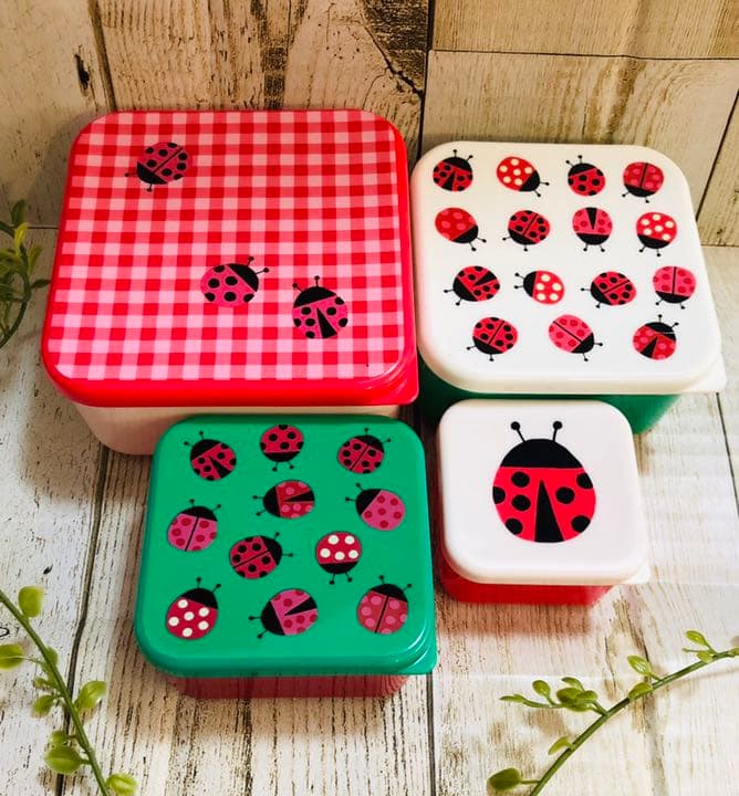 メルカリ 可愛い フライングタイガー てんとう虫タッパー4個セットお弁当箱ランチボックス 弁当用品 1 299 中古や未使用のフリマ