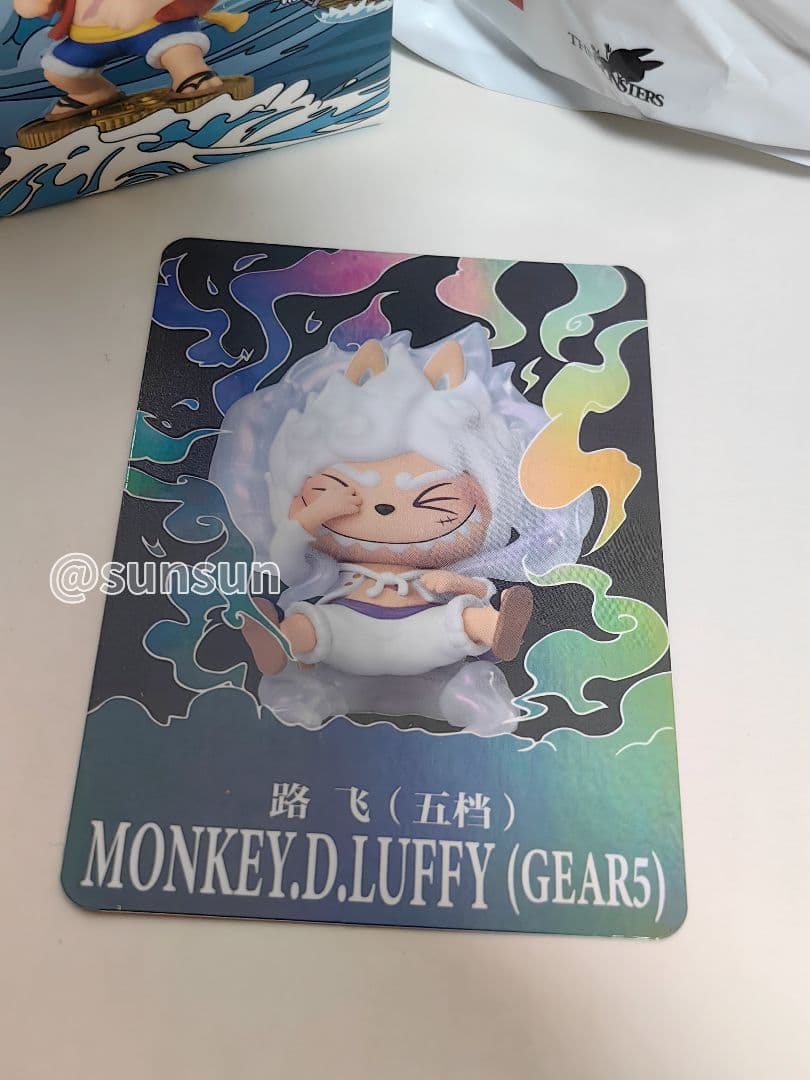 ポップマートLABUBU x ONE PIECEコラボ　フィギュアシークレット