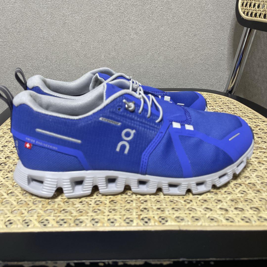 美品】On オン ブルー クラウド5 ウォータープルーフ ランニング