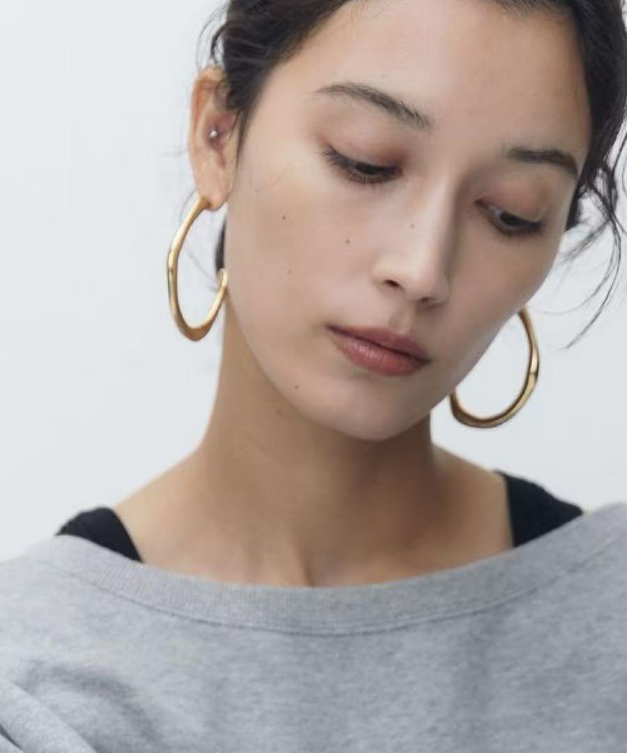 カレンソロジー　＜ＣＳＧ＞オーバルピアス
