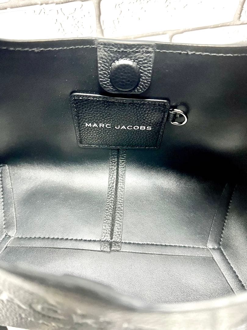 マークジェイコブス ザ サックバッグ ミニハンドバッグ ポーチ付き ブラック