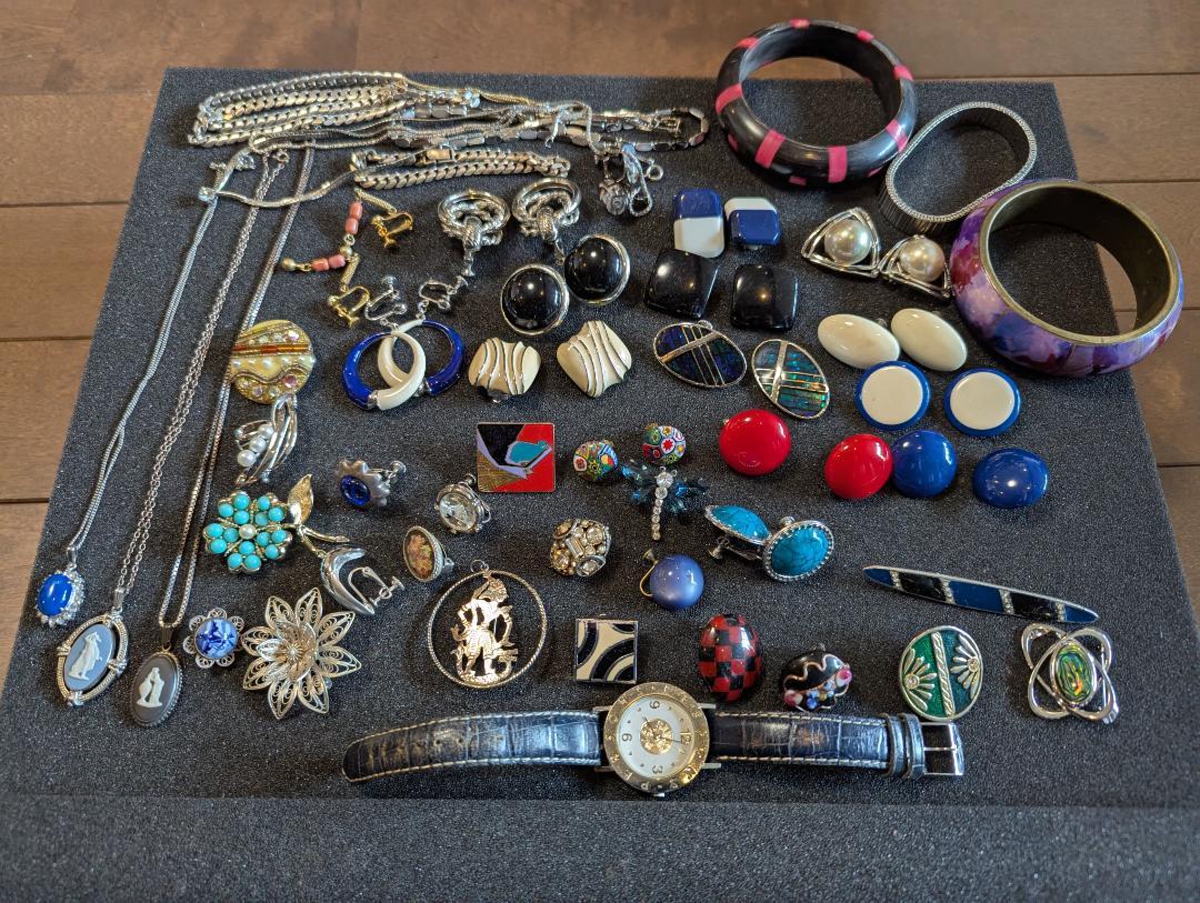 【ヴィンテージアクセサリー 大量まとめ売り】ネックレス、ブローチ、イヤリングなど
