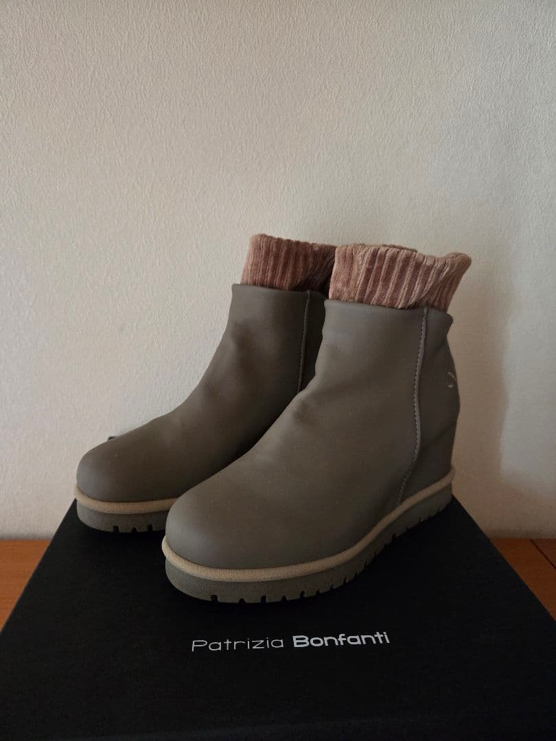 新品、未使用❗プレインピープルPatrizia Bonfanti ブーツ　グレー
