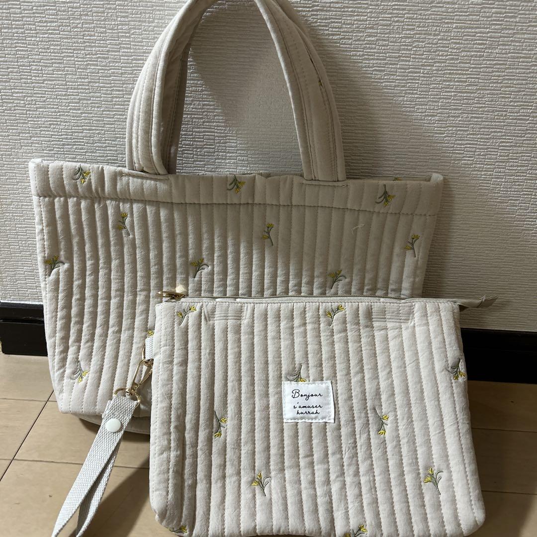 新品・未使用】イブルトートバッグ&ポーチ - メルカリ