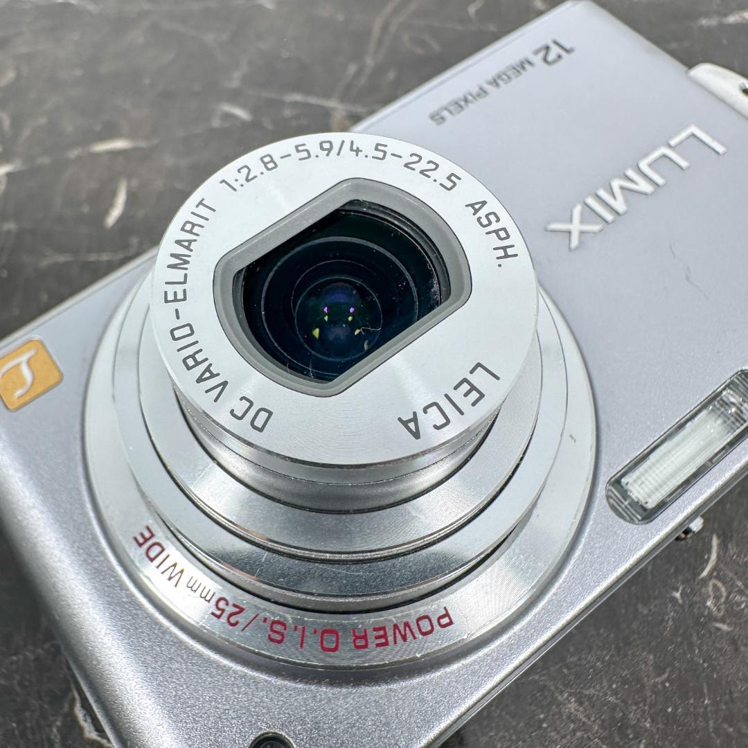 Panasonic LUMIX DMC-FX60 シルバー オールドコンデジ