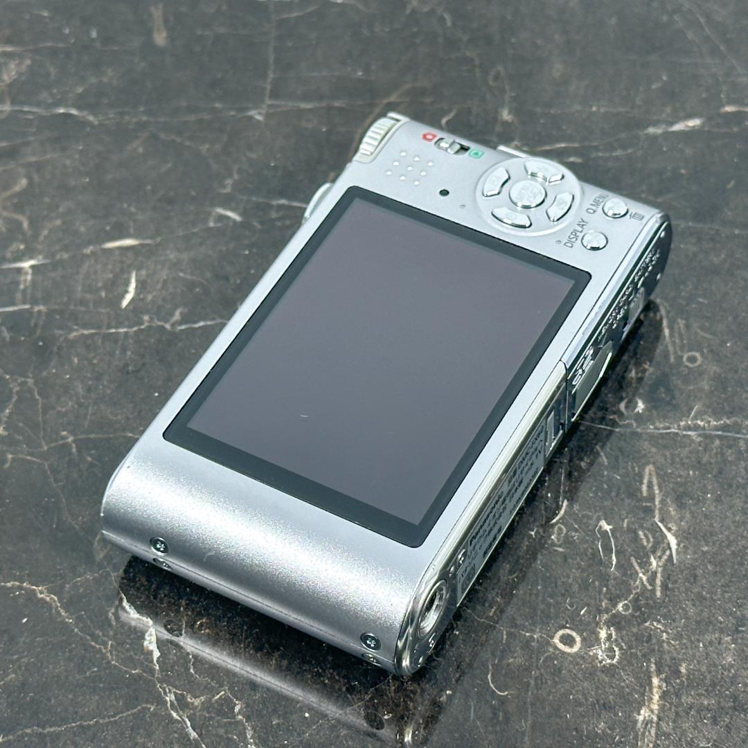 Panasonic LUMIX DMC-FX60 シルバー オールドコンデジ