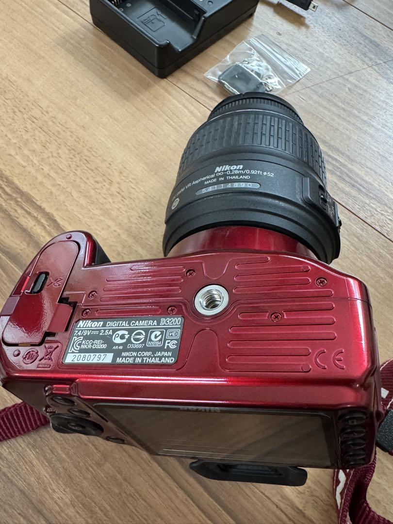 デジタル一眼レフ　NIKON D3200