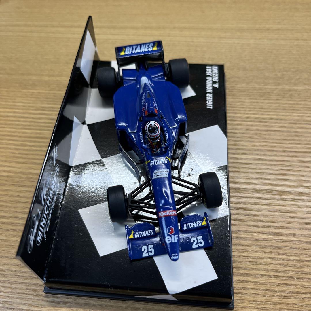 ミニチャンプス　F1 リジェJS41 鈴木亜久里　サイン入り