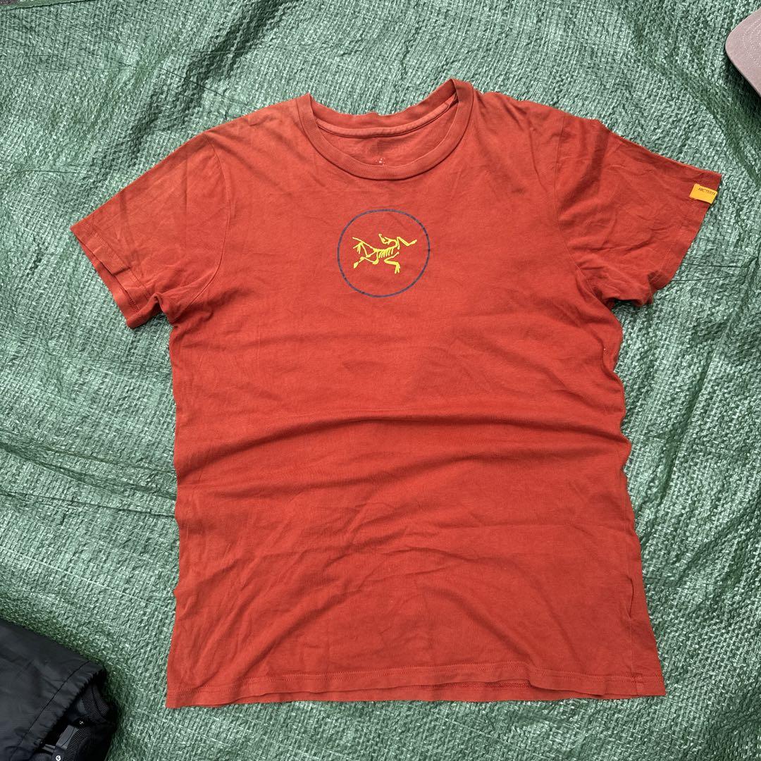 ARC'TERYX オレンジ スケルトン プリントロゴ T - メルカリ