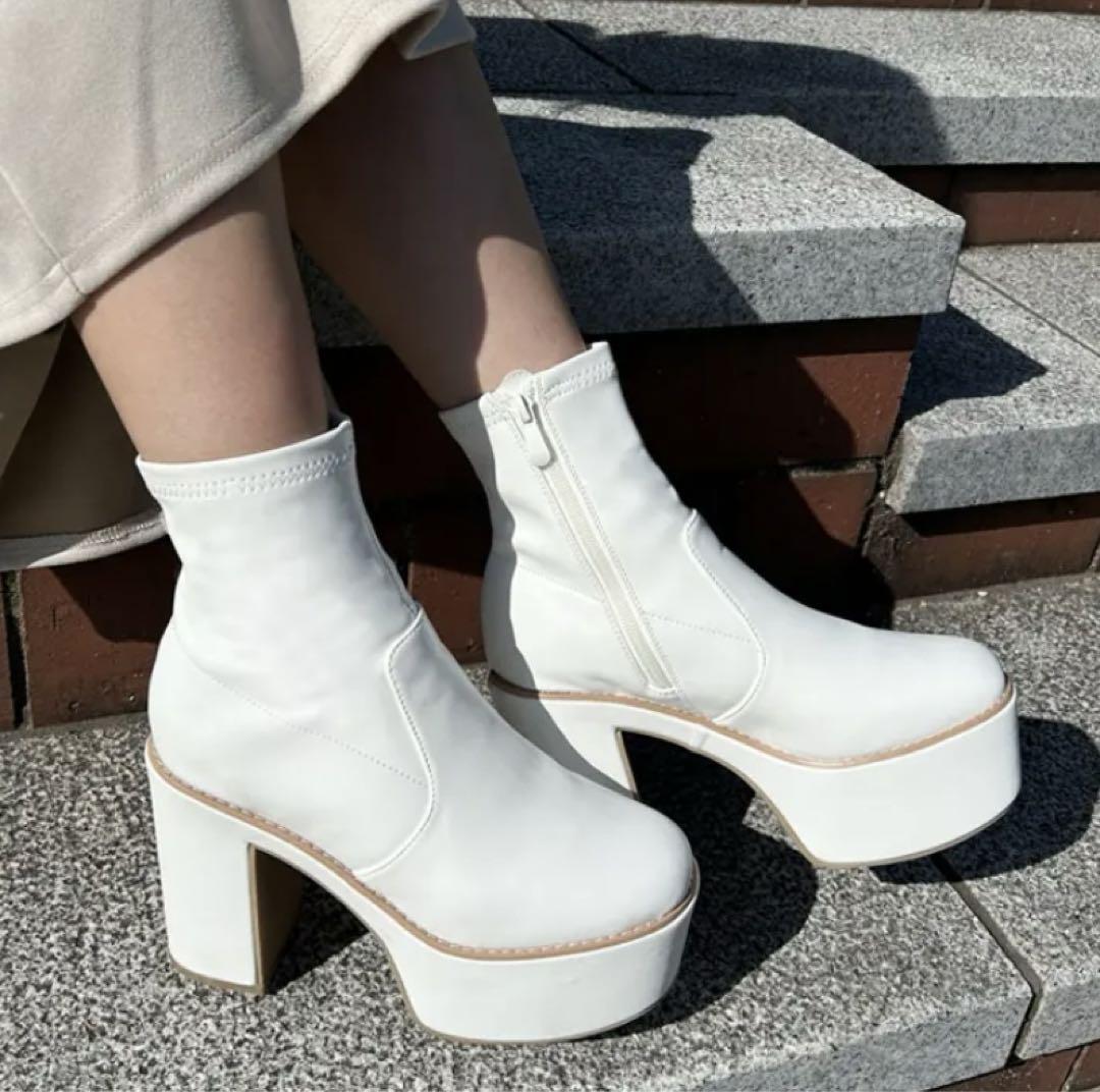 attagirl 厚底プラットフォームストレッチショートブーツ