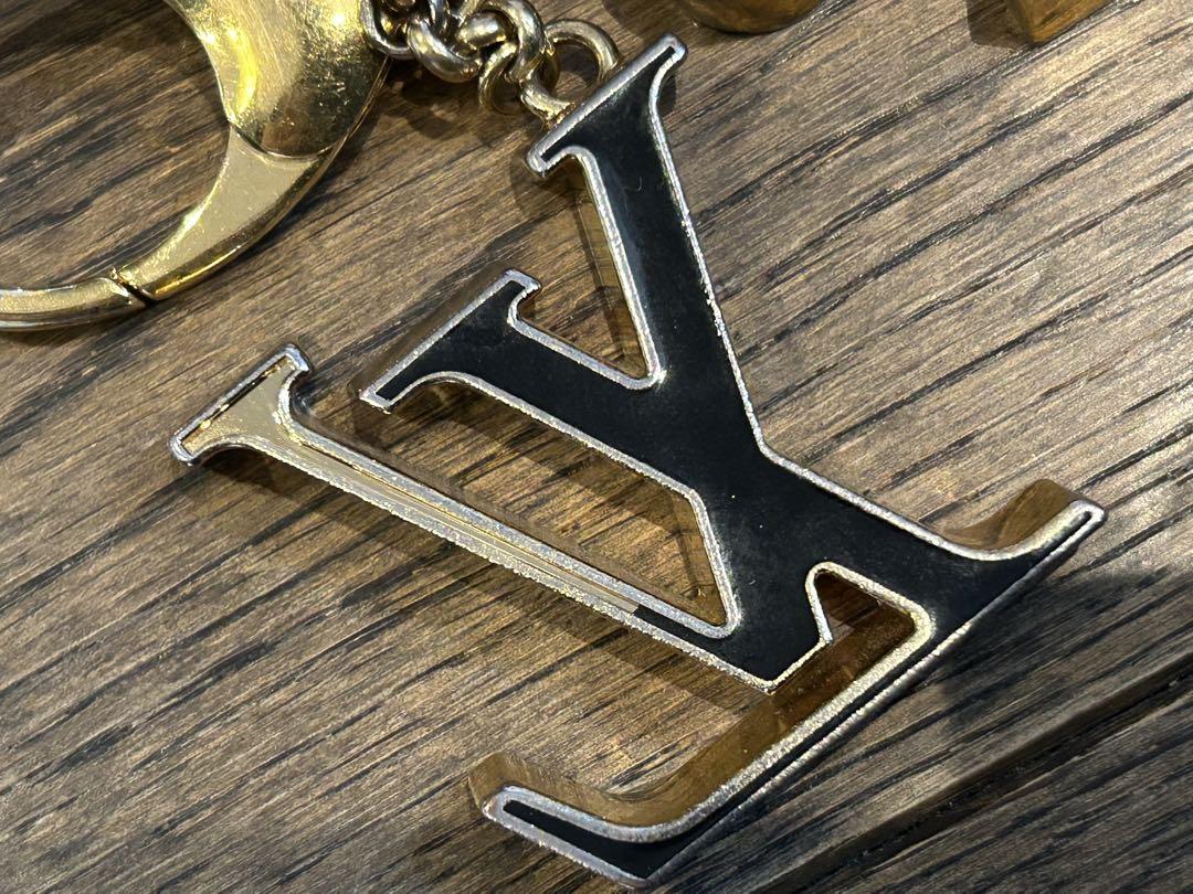 専用！！Louis Vuitton ロゴチャーム