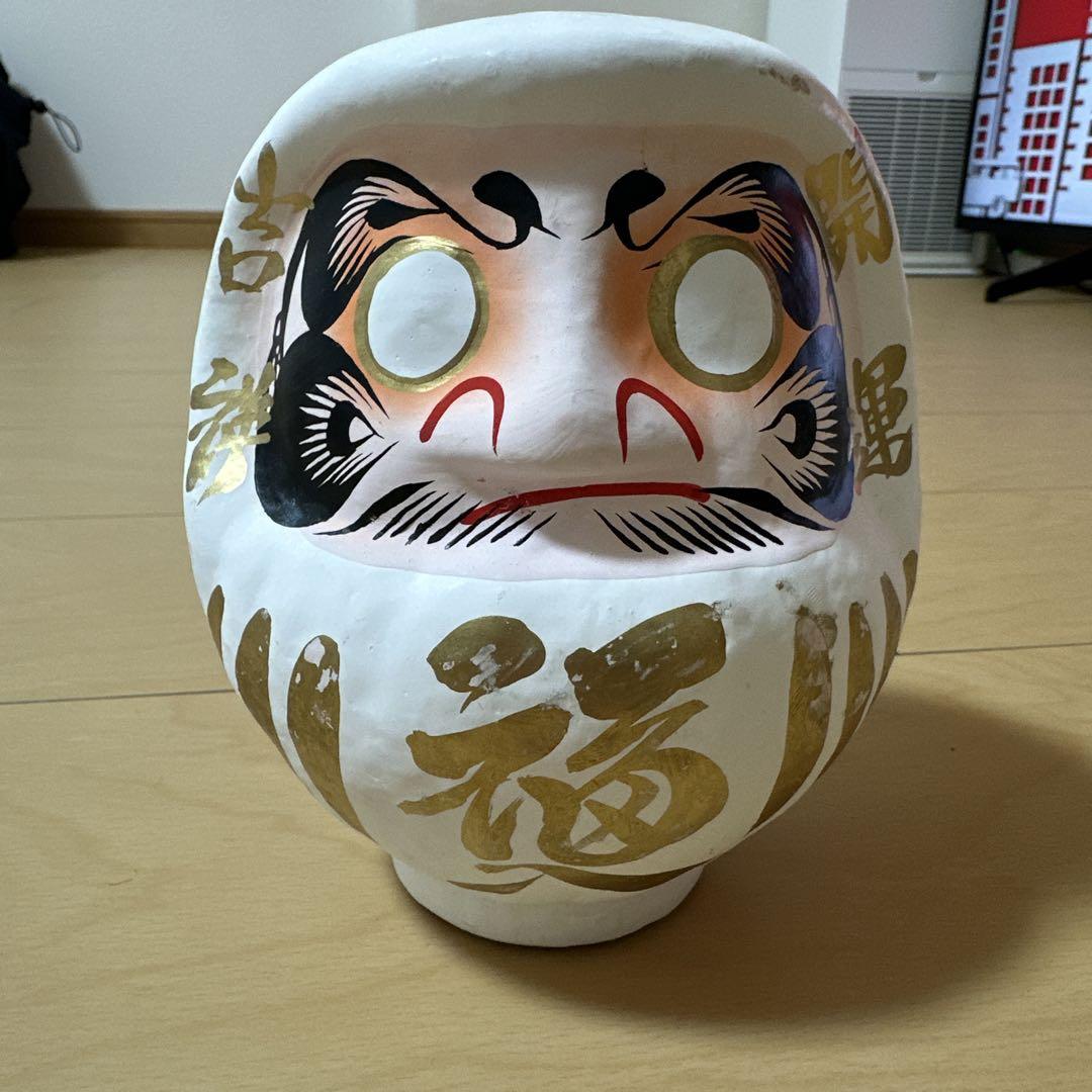 白色達磨　縁起物