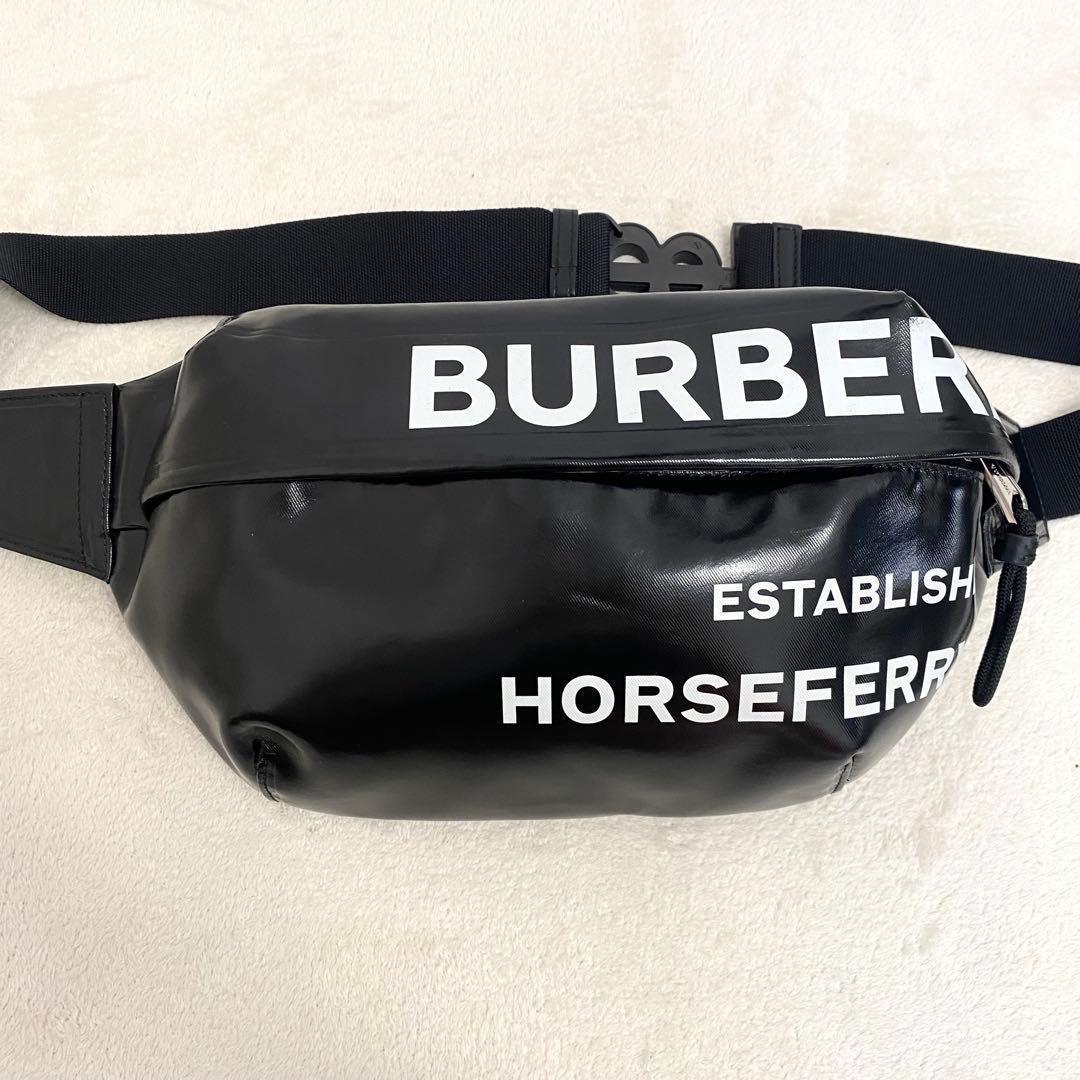 【極美品】バーバリー ホースフェリープリント ボディバッグ ブラック TBロゴ 【極美品】バーバリー ホースフェリープリント ボディバッグ ブラック TBロゴ