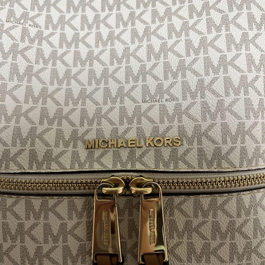 MICHAEL KORS モノグラムバックパック MICHAEL KORS モノグラムバックパック【保存袋付き】 - メルカリ