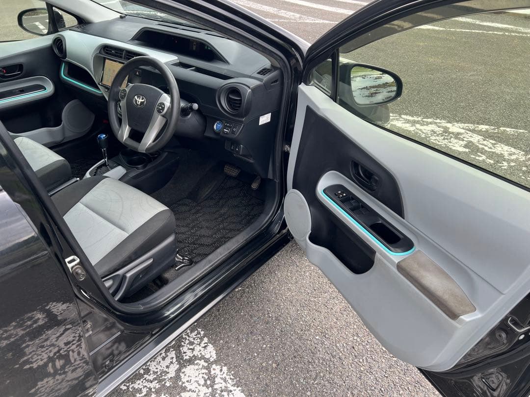 トヨタ アクア 1.5S 車検R9年11月まで トヨタ アクア 1.5S 車検R9年11月まで