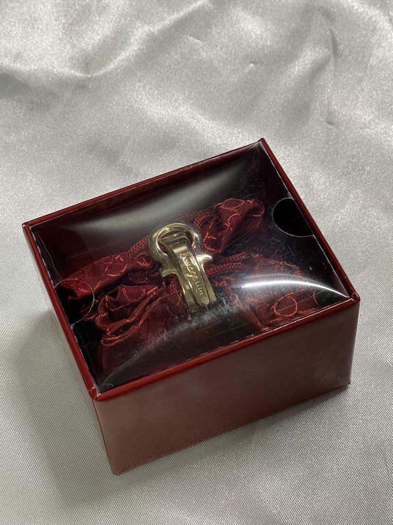 【超美品・箱付き】フェラガモ Ferragamo スカーフリング レディース 超美品・箱付き】フェラガモ Ferragamo スカーフリング レディース