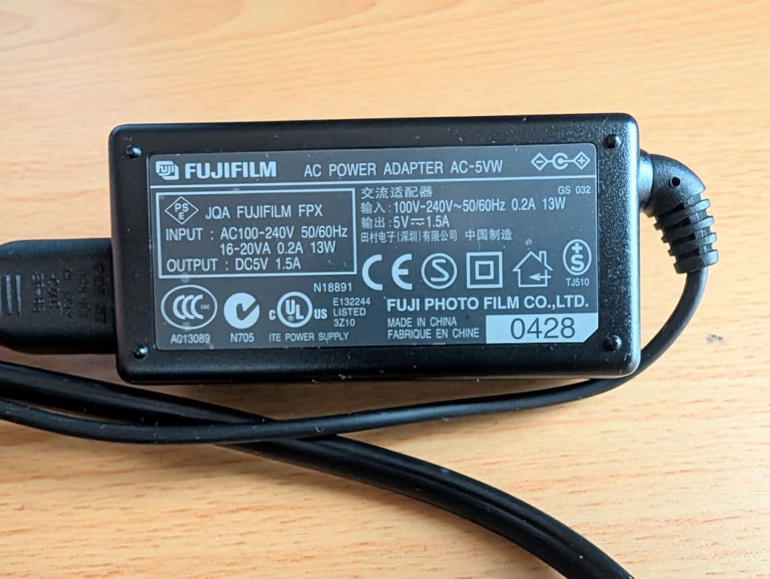 【Fujifilm FinePix F450】コンパクトデジタルカメラ XD付