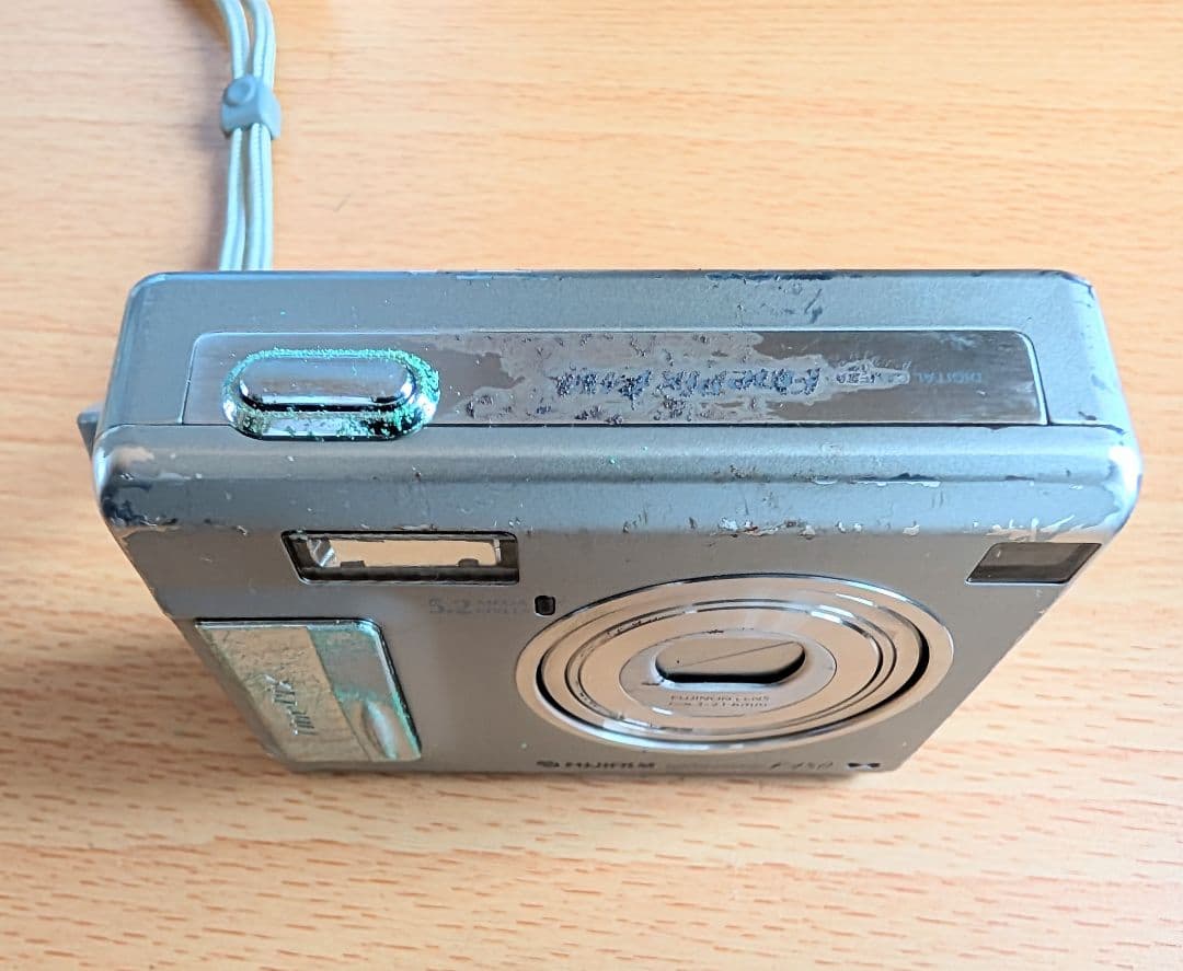 【Fujifilm FinePix F450】コンパクトデジタルカメラ XD付