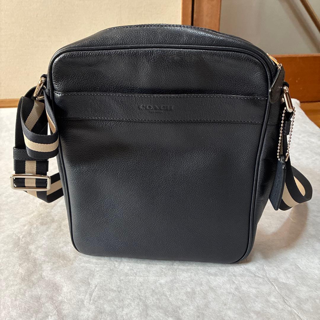 COACH ネイビーレザー ショルダーバッグ
