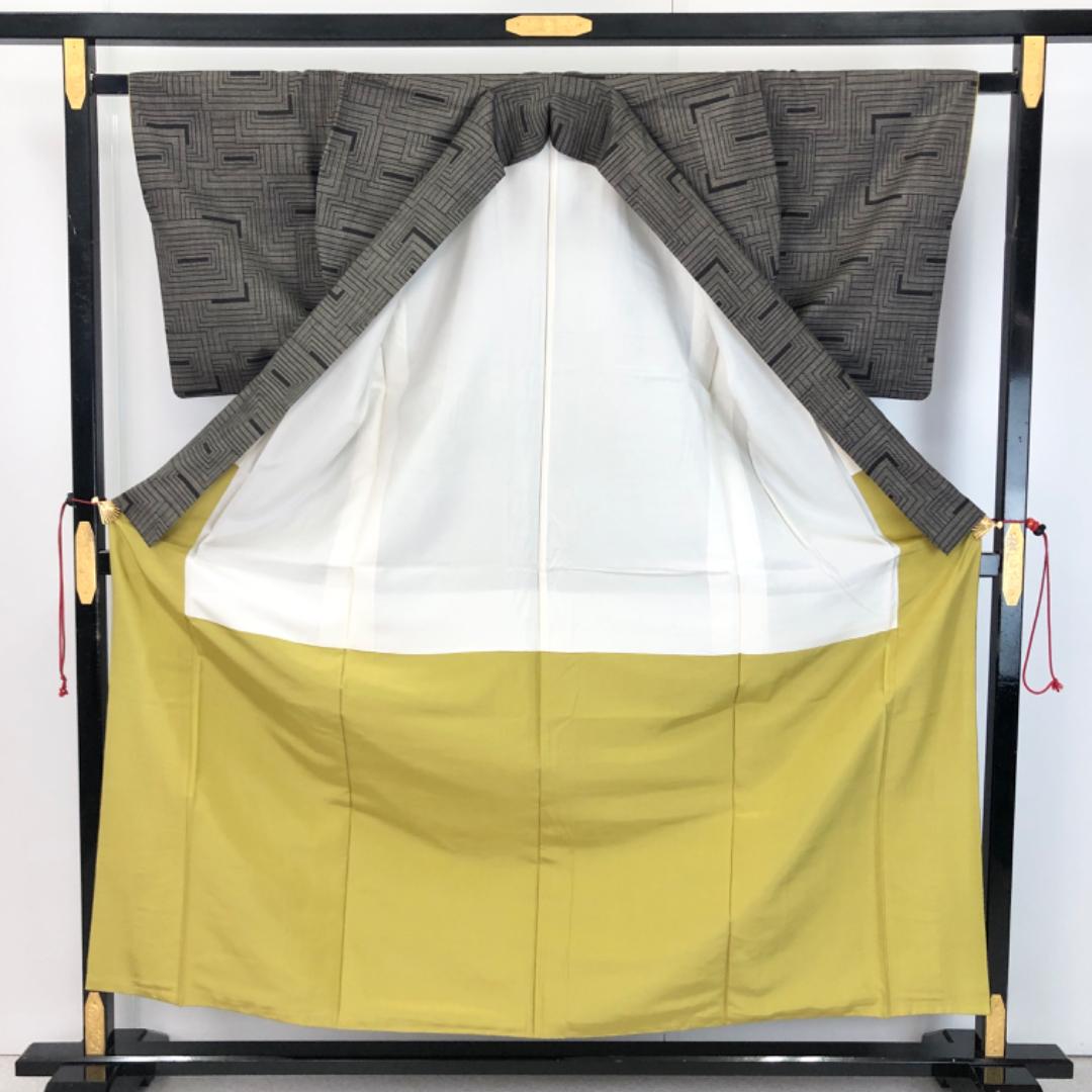 本場大島紬 茶泥染 一元5マルキ 四角模様 K-5475 本場大島紬 茶泥染 一元5マルキ 四角模様 K-5475