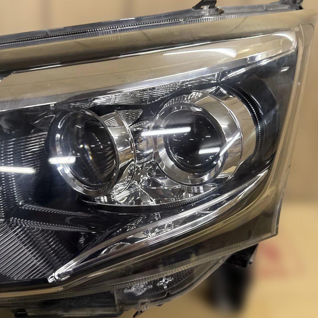 LA100S後期　ダイハツムーヴカスタム　LEDヘッドライト　左右セット