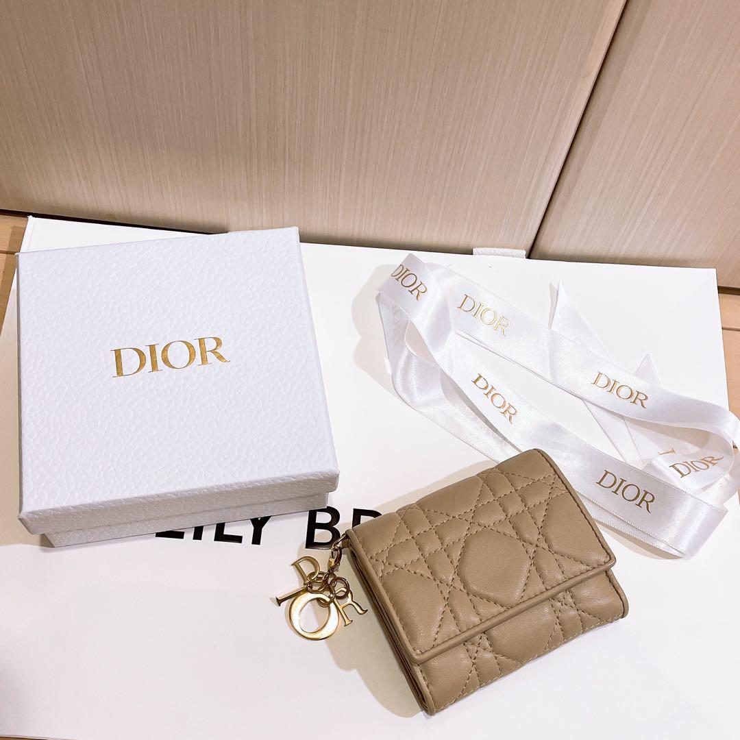 Dior LADY DIOR ロータスウォレット