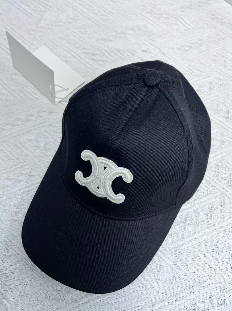 CELINE 刺繍ロゴ入り ブラックキャップ 男女兼用目立った傷や汚れなし