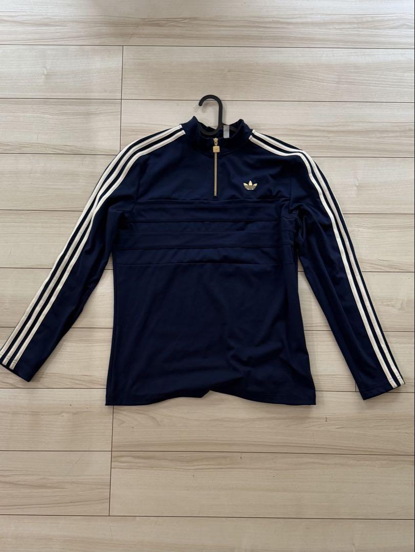 adidas ハーフジップ