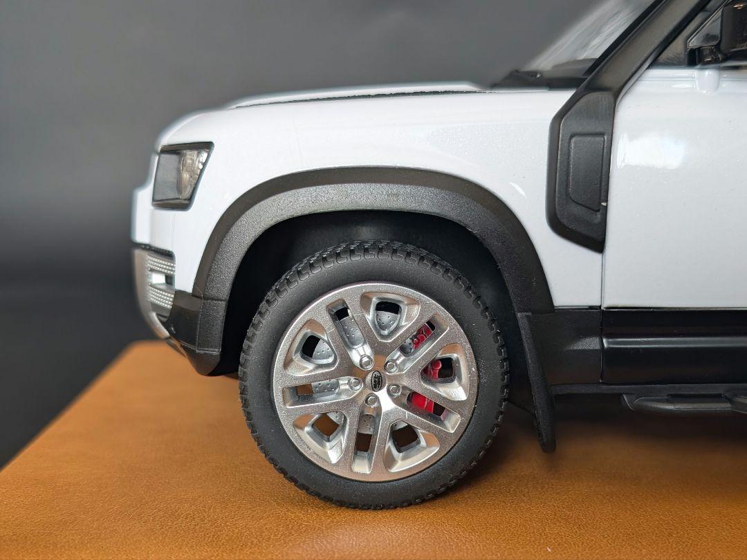 ミニカー ALLOY CAR 1/18 Land Rover Defender 110