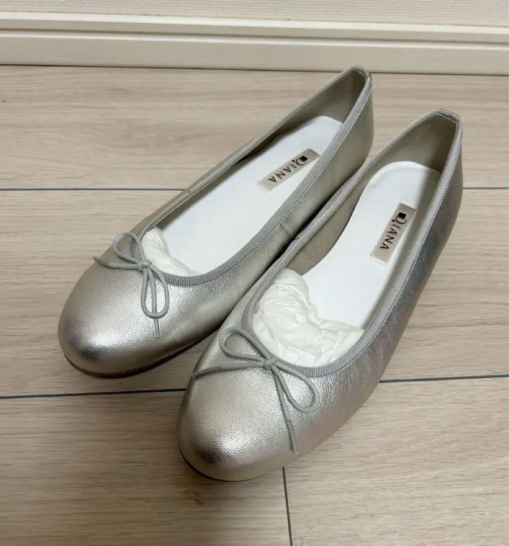 DIANA  ダイアナ　フラットパンプス　新品未使用　匿名配送