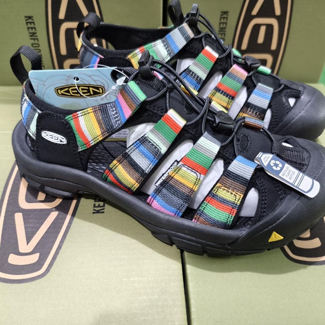 KEEN 26ＣＭアウトドアサンダル マルチカラー