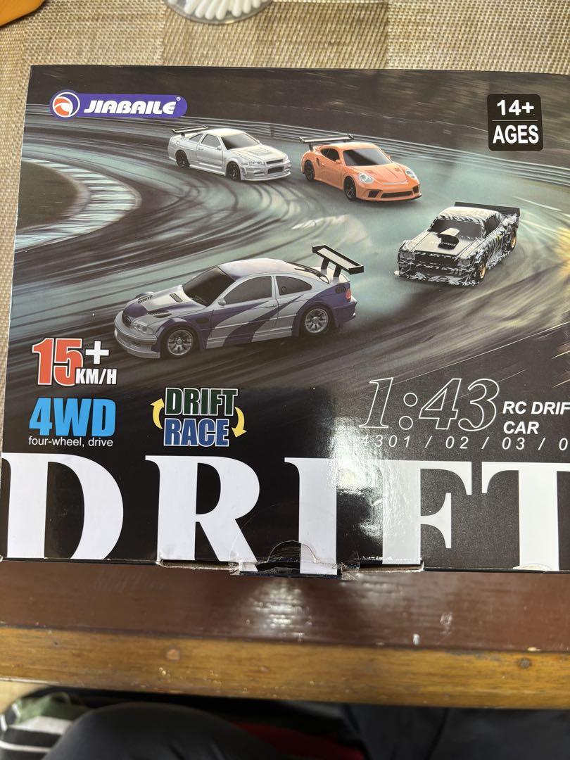 1/43スケールのドリフトラジコンカー