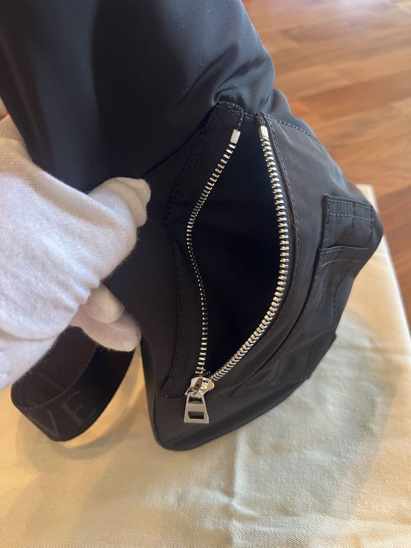 LOEWE ロエベ ANTON SLING PUFFER メンズ クロスバッグ